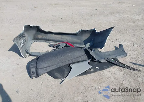 2016 Toyota Camry Se z USA, uszkodzony, nr VIN 4T1BF1FKXGU175781